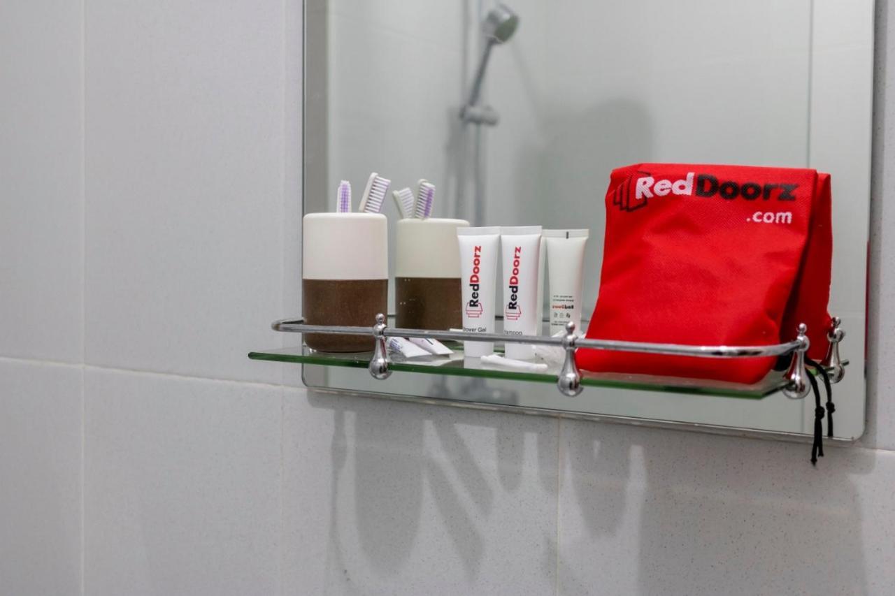 Apartment Riverview Residence Jababeka Redpartner Чикаранг Экстерьер фото